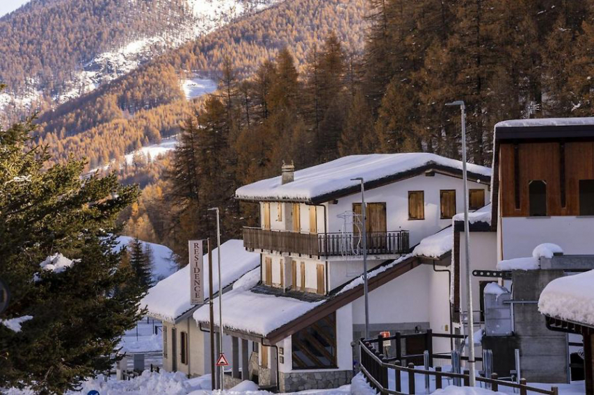 residence nube d argento    borgata sestriere 10