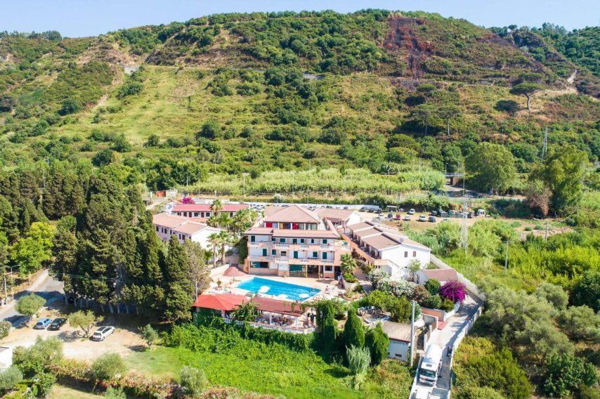 6 SAN DOMENICO RESORT   PARGHELIA